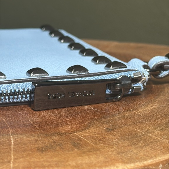 *NWOT - HTF COLOR* MICHAEL KORS Studded Saffiano Leather Clutch - Picture 4 of 10